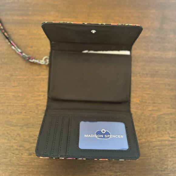 Madison Spencer Wristlet Floral Wallet 4x6 Zipper Coin Credit Card ID Unused - Picture 5 of 10
